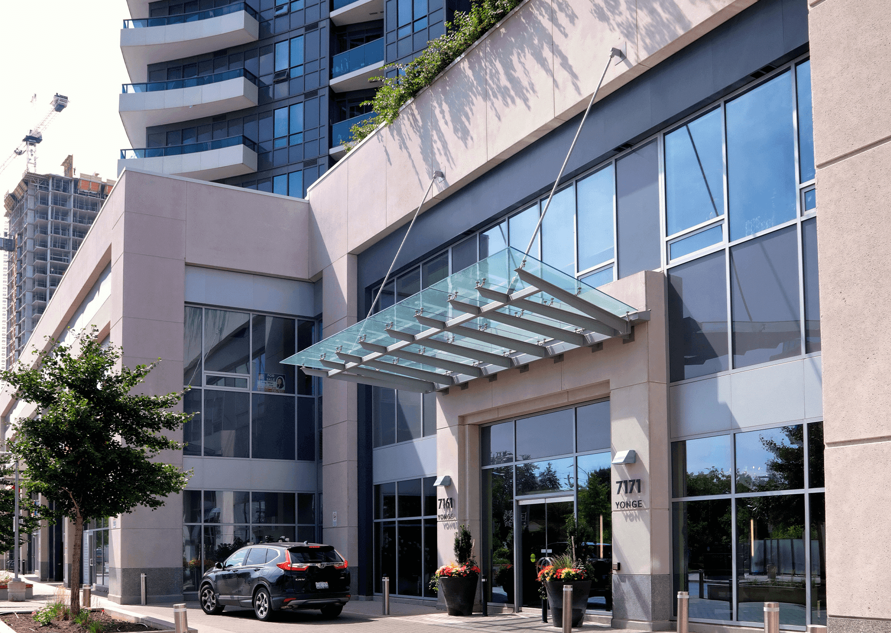 World on Yonge building